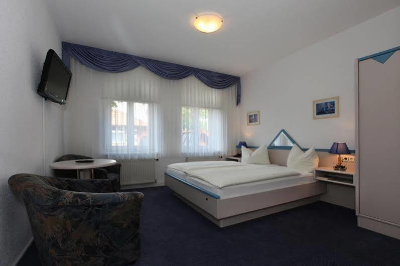 Hotel Sankt Georg Neubrandenburg Dış mekan fotoğraf